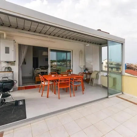 Attique With Terraces & Lovely Veranda Apartment *