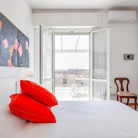Attique With Terraces & Lovely Veranda Apartment *